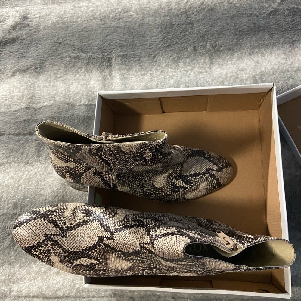 Size 11 Python Booties - Picture 4 of 5
